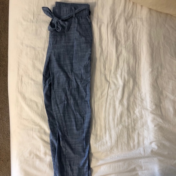 Zara Denim Lightweight Capri - Picture 2 of 5